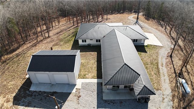 146 Nichols Circle, Yellville, AR 72687