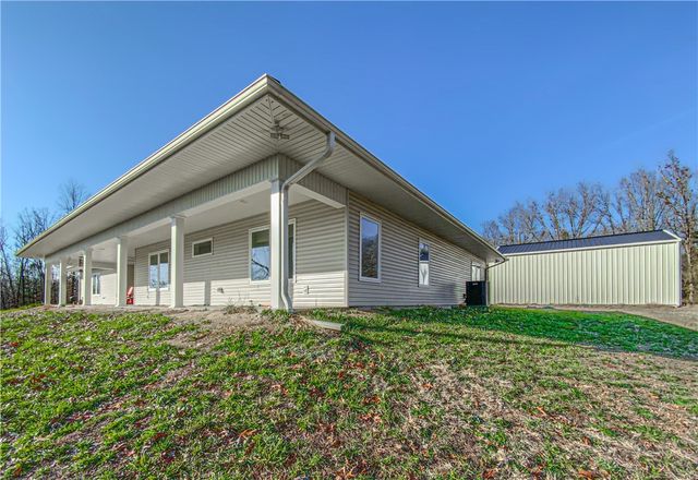 146 Nichols Circle, Yellville, AR 72687
