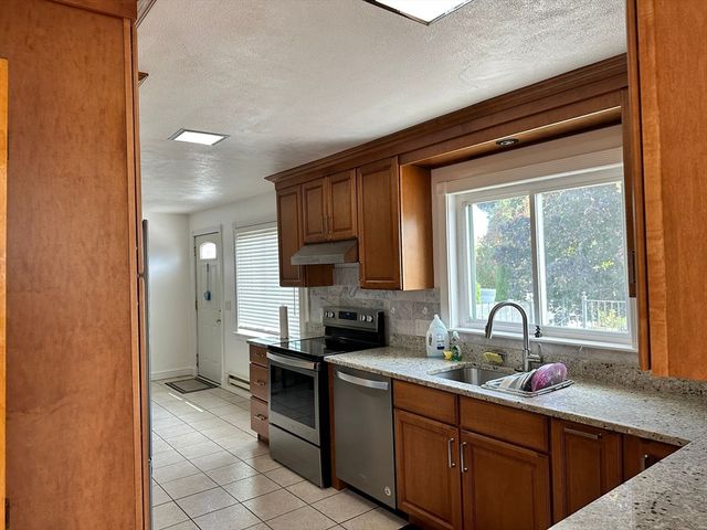 64 Francis 1, Revere, MA 02151