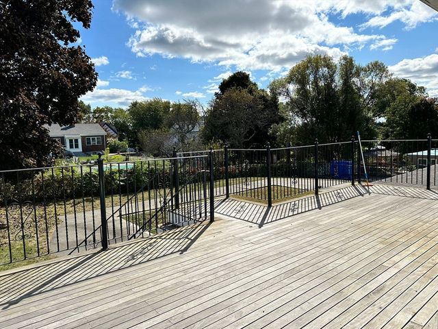 64 Francis 1, Revere, MA 02151