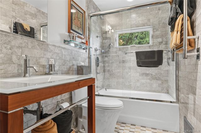 893 Route 9W S, Nyack, NY 10960