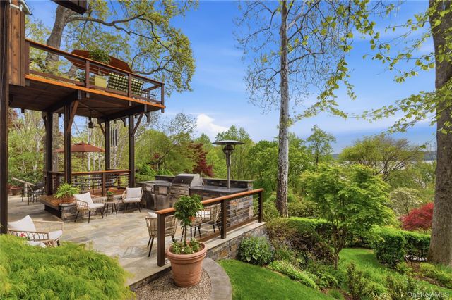 893 Route 9W S, Nyack, NY 10960
