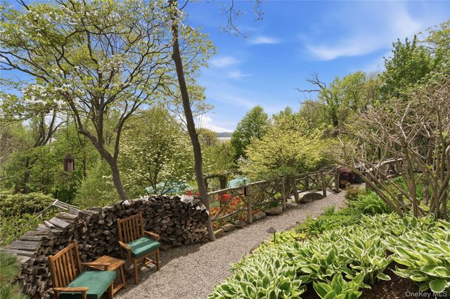 893 Route 9W S, Nyack, NY 10960