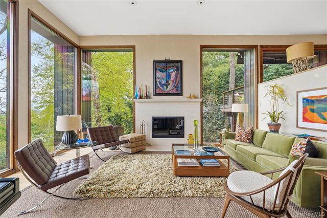 893 Route 9W S, Nyack, NY 10960