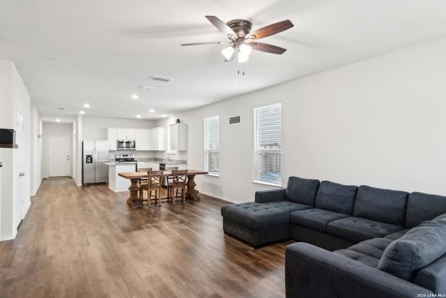 10223 Crossbuck, Converse, TX 78109