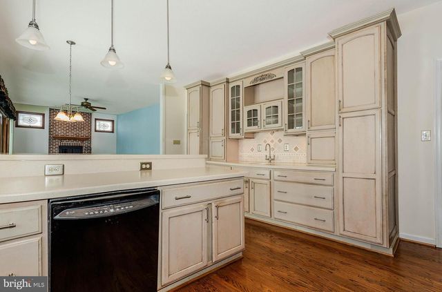 1306 PERSIMMONTREE CT, Crofton, MD 21114