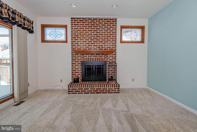 1306 PERSIMMONTREE CT, Crofton, MD 21114