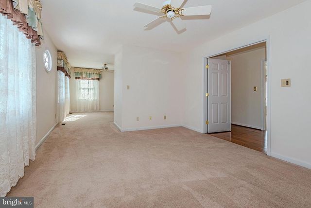 1306 PERSIMMONTREE CT, Crofton, MD 21114