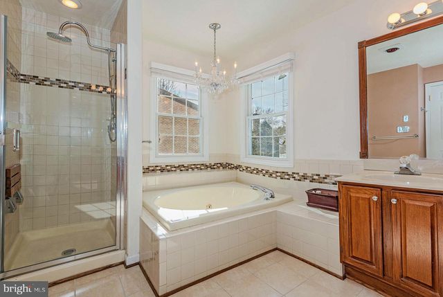 1306 PERSIMMONTREE CT, Crofton, MD 21114