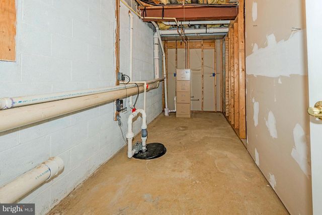 1306 PERSIMMONTREE CT, Crofton, MD 21114