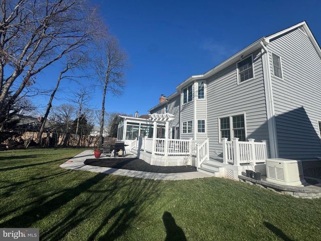 1306 PERSIMMONTREE CT, Crofton, MD 21114