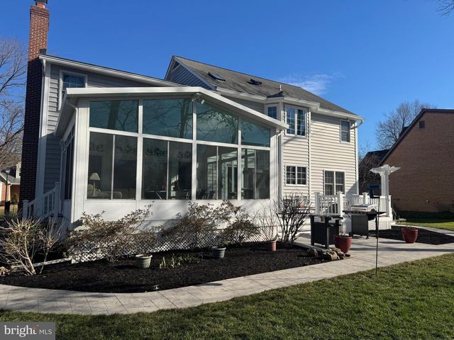 1306 PERSIMMONTREE CT, Crofton, MD 21114