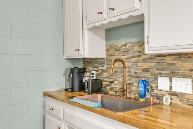 1194 Rosemary Ln, Yuba City, CA 95991