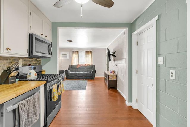 1194 Rosemary Ln, Yuba City, CA 95991