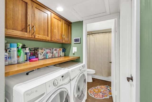 1194 Rosemary Ln, Yuba City, CA 95991