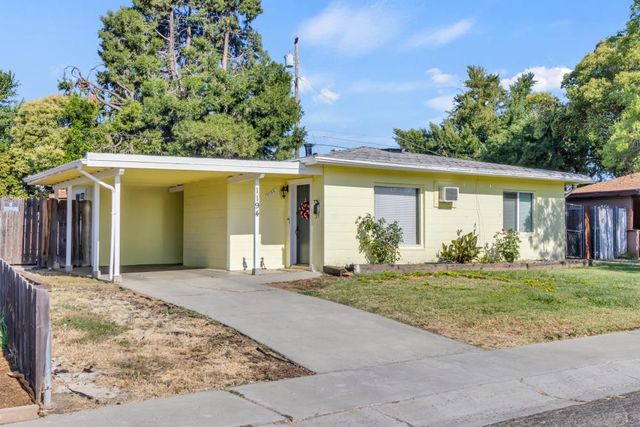 1194 Rosemary Ln, Yuba City, CA 95991