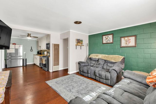 1194 Rosemary Ln, Yuba City, CA 95991