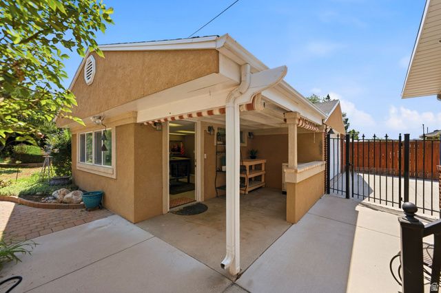 6259 S BOXWOOD RD, Holladay, UT 84121