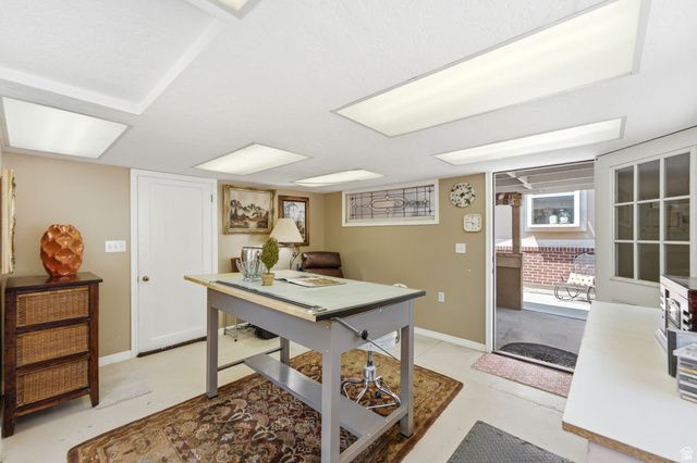 6259 S BOXWOOD RD, Holladay, UT 84121