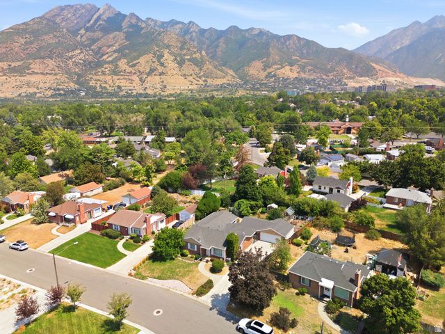 6259 S BOXWOOD RD, Holladay, UT 84121