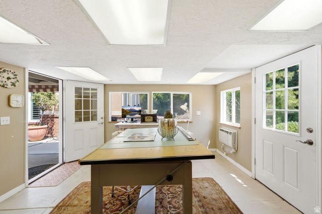 6259 S BOXWOOD RD, Holladay, UT 84121