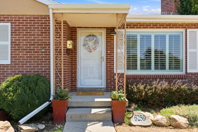 6259 S BOXWOOD RD, Holladay, UT 84121