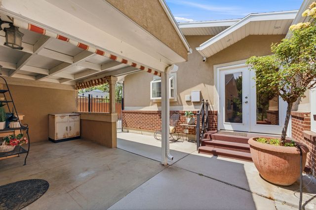 6259 S BOXWOOD RD, Holladay, UT 84121
