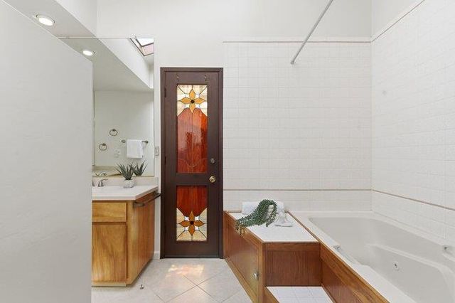 425 Exeter Place, Marina, CA 93933