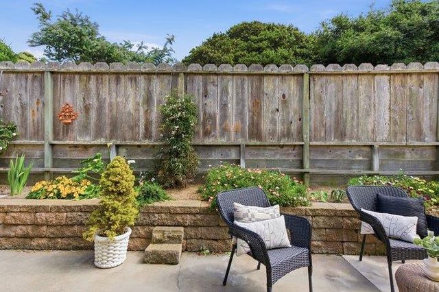 425 Exeter Place, Marina, CA 93933