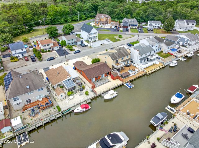 10 Bahia Court, Brick, NJ 08723