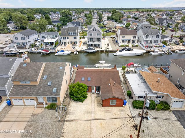10 Bahia Court, Brick, NJ 08723