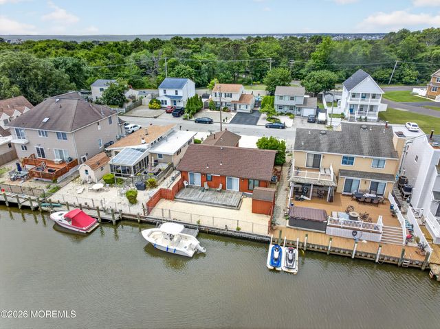 10 Bahia Court, Brick, NJ 08723