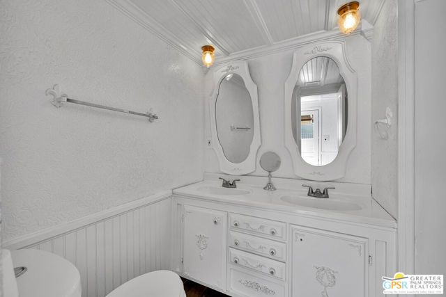 260 Costa Mesa Drive, Palm Springs, CA 92264