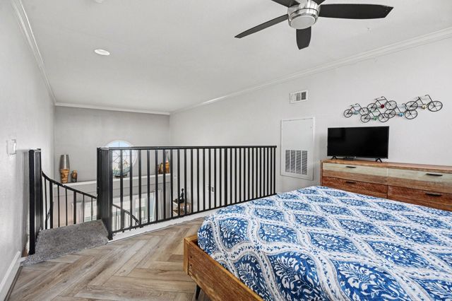 7000 Seawall Boulevard 634, Galveston, TX 77551