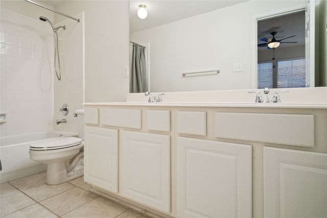 6048 Cypress Cove Drive, The Colony, TX 75056