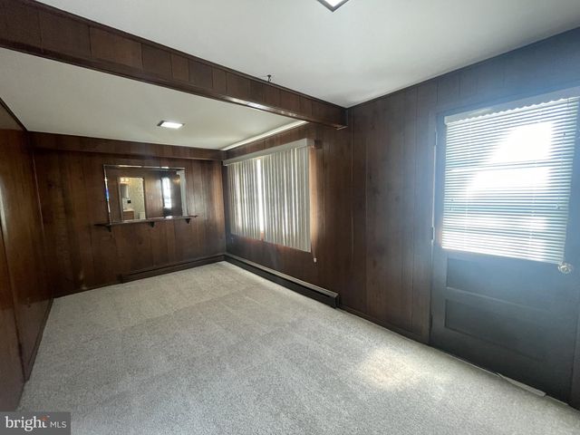 2714 BARDELL DR, Wilmington, DE 19808