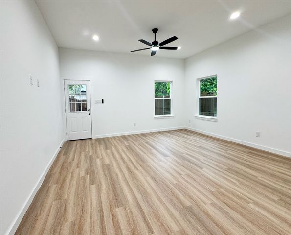 2910 Bourland Street, Greenville, TX 75401