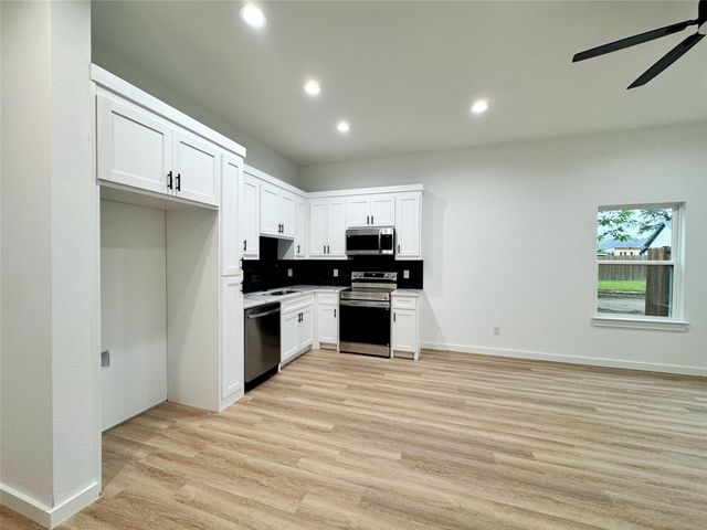 2910 Bourland Street, Greenville, TX 75401