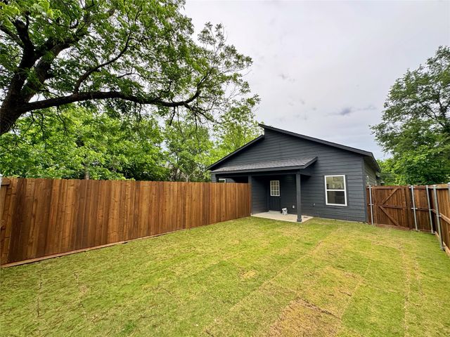 2910 Bourland Street, Greenville, TX 75401