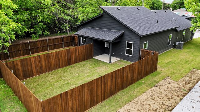 2910 Bourland Street, Greenville, TX 75401