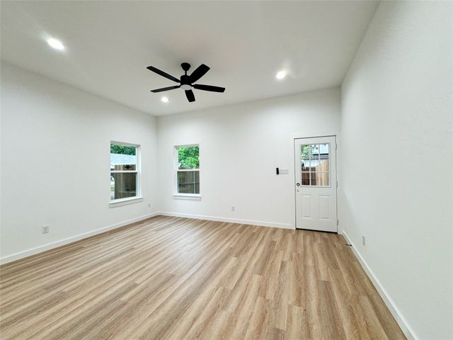 2910 Bourland Street, Greenville, TX 75401