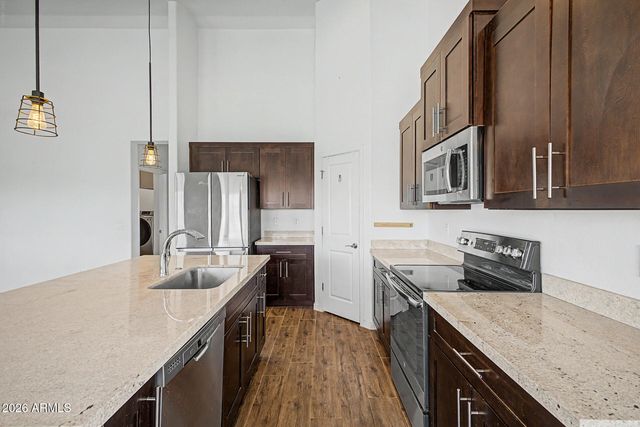 16428 W WHISPER ROCK Trail, Surprise, AZ 85387