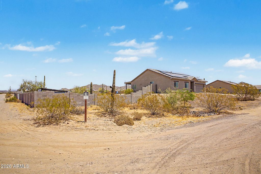 16428 W WHISPER ROCK Trail, Surprise, AZ 85387 — photo 2