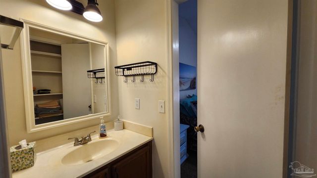 10105 Vixen Pl, Pensacola, FL 32514