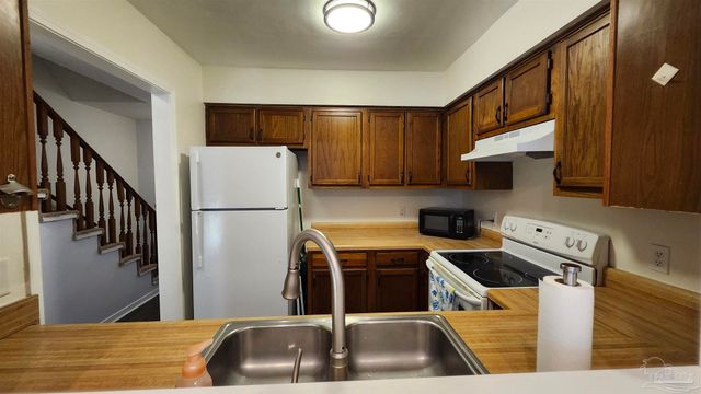 10105 Vixen Pl, Pensacola, FL 32514