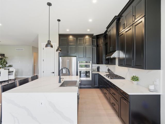 6089 Lincolnshire Drive, Saline, MI 48176