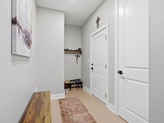 6089 Lincolnshire Drive, Saline, MI 48176
