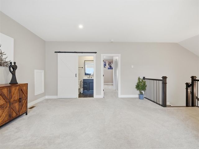 6089 Lincolnshire Drive, Saline, MI 48176