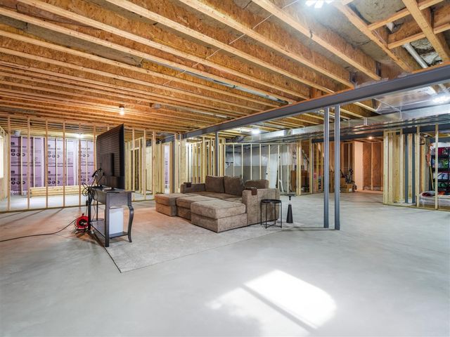 6089 Lincolnshire Drive, Saline, MI 48176