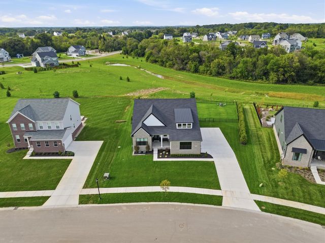 6089 Lincolnshire Drive, Saline, MI 48176